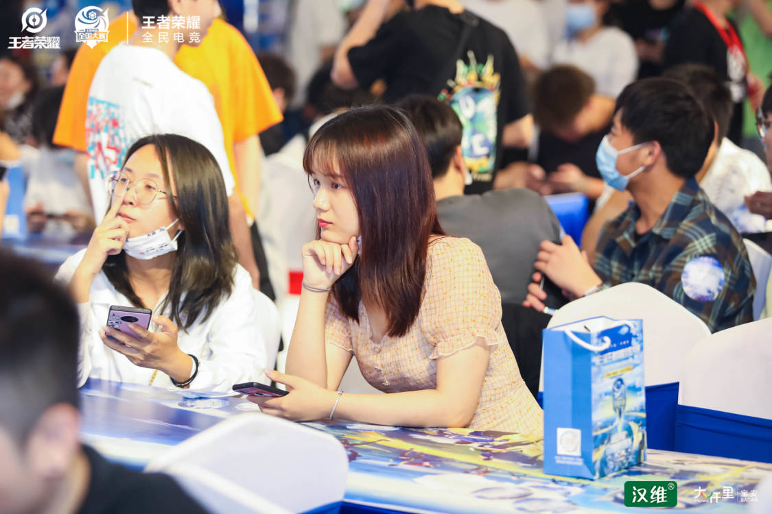 包含冷静与激情交织！王者荣耀完美收官的词条