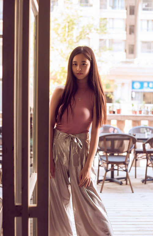 石油王座与篮球圣殿,当沙特打穿尼日利亚,努涅斯在NBA季后赛接管比赛