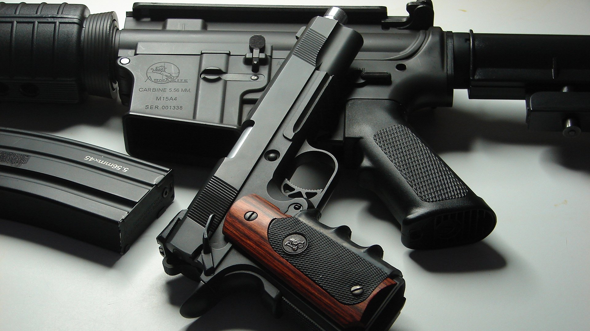 极速引擎与满分答卷，当F1红色夜幕映照NBA绿茵场